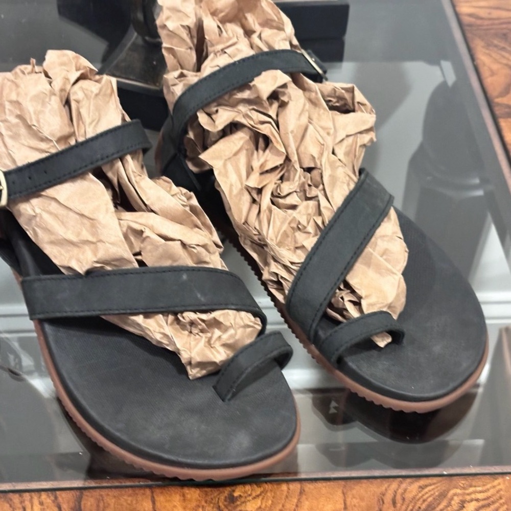 Chaco’s toe loop leather sandals